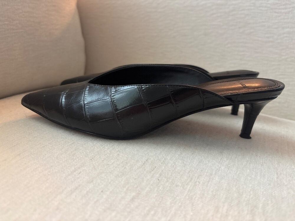 Revolve Black Suede Studio Croc-Embossed Kitten Heel Mule EU 37 / US 7